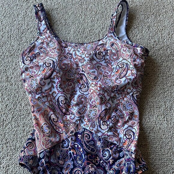 Lands' End Other - NWOT Lands' End Women's Paisley Swimsuit, 18 –Flattering & Stylish One-Piece